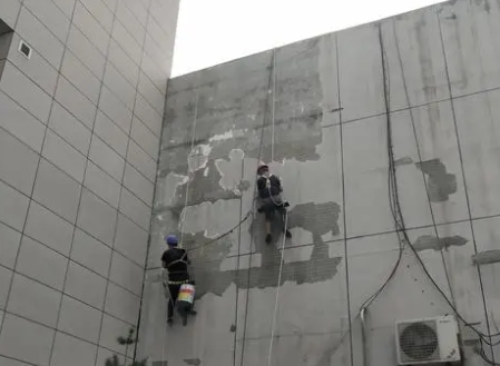 叙永楼顶漏水维修公司分享下叙永外墙防水的注意事项